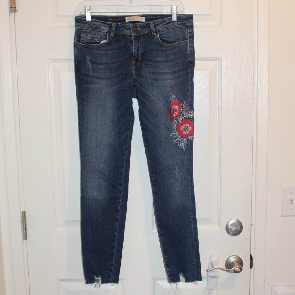 Zara Floral Embroidered Distressed Denim jeans